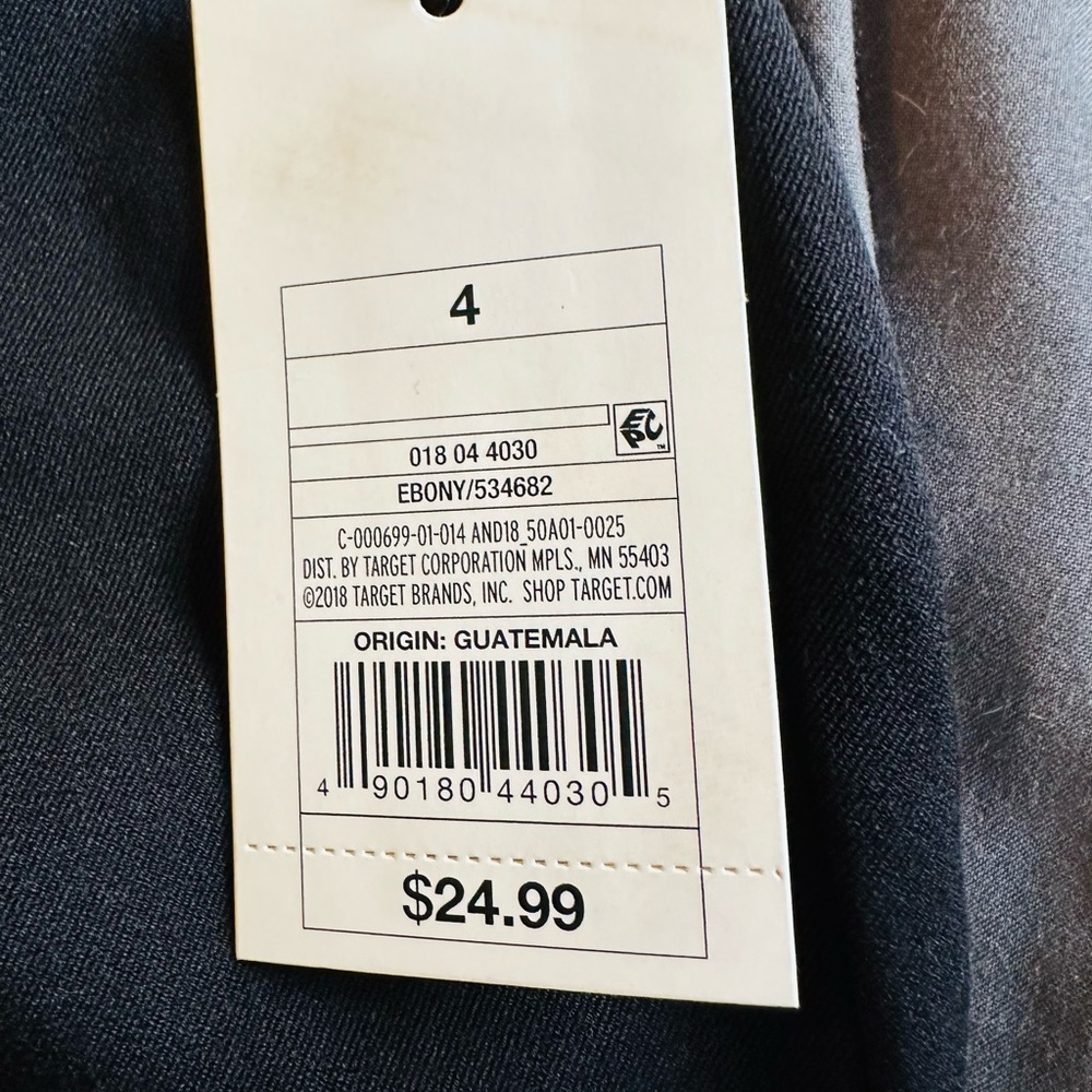 A New Day size 4 pants. Never worn, new with tags!